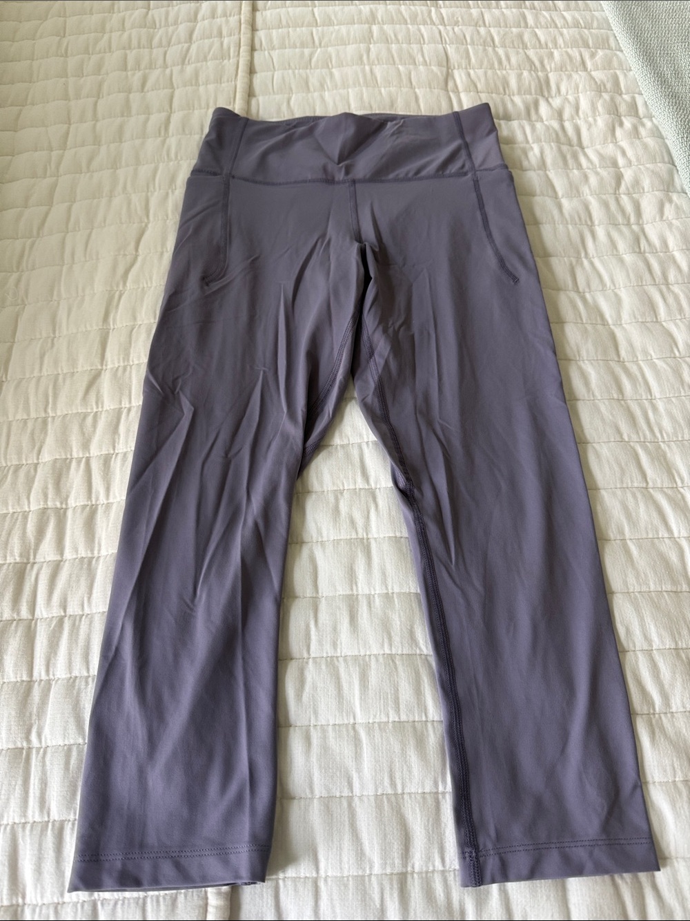 Under Armour Cropped Performance Leggings in light purple